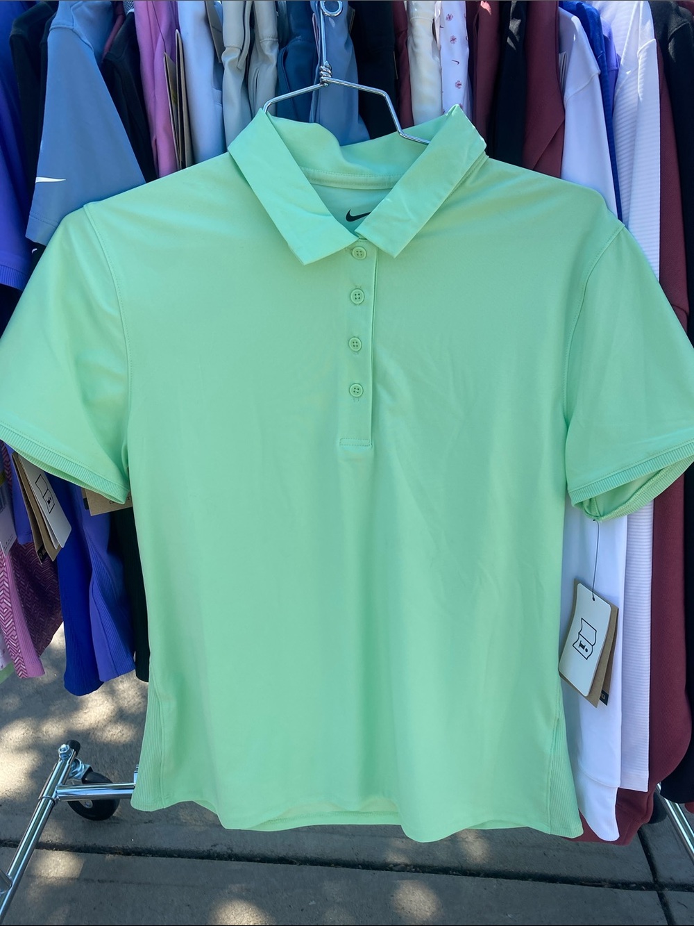 NWT women’s Nike mint Green Short Sleeve Polo Shirt, small